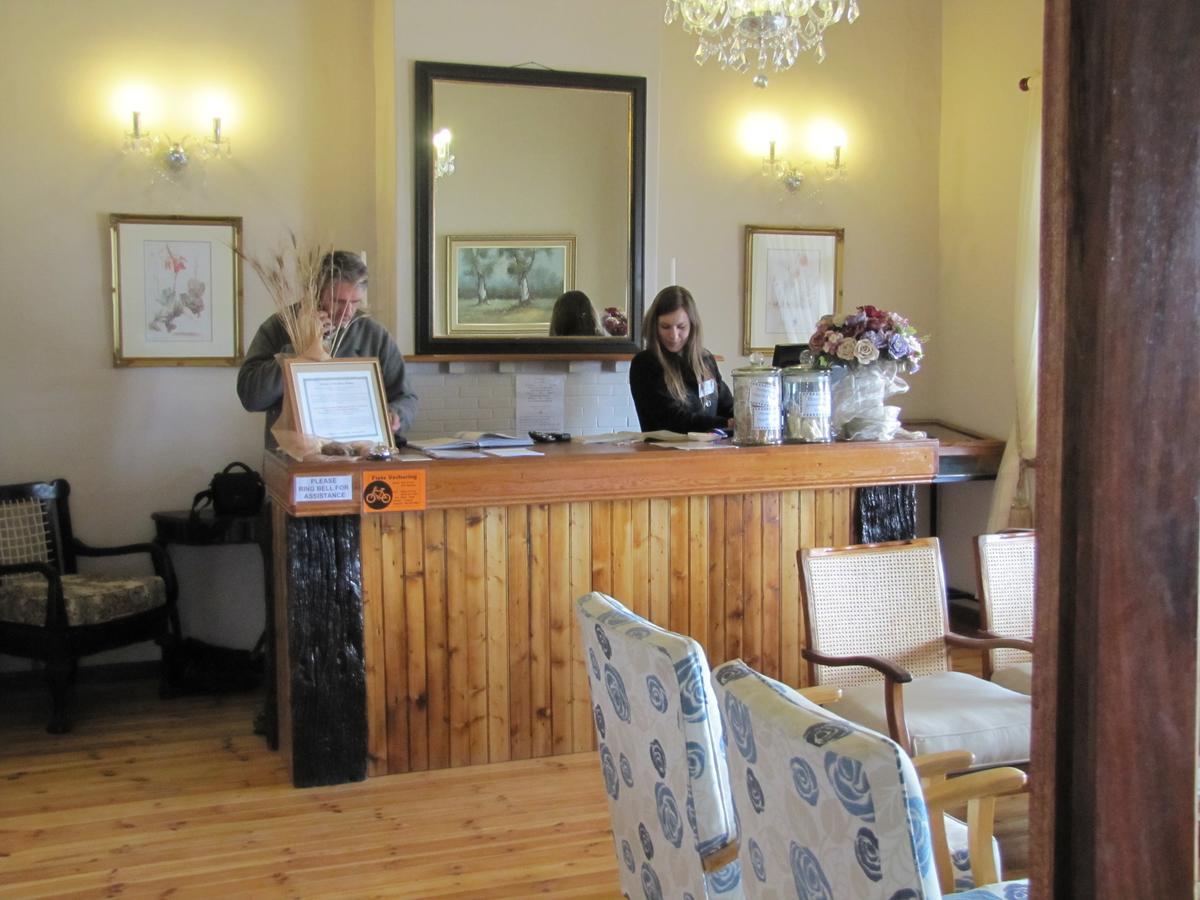 Grand Hotel Laingsburg Екстер'єр фото